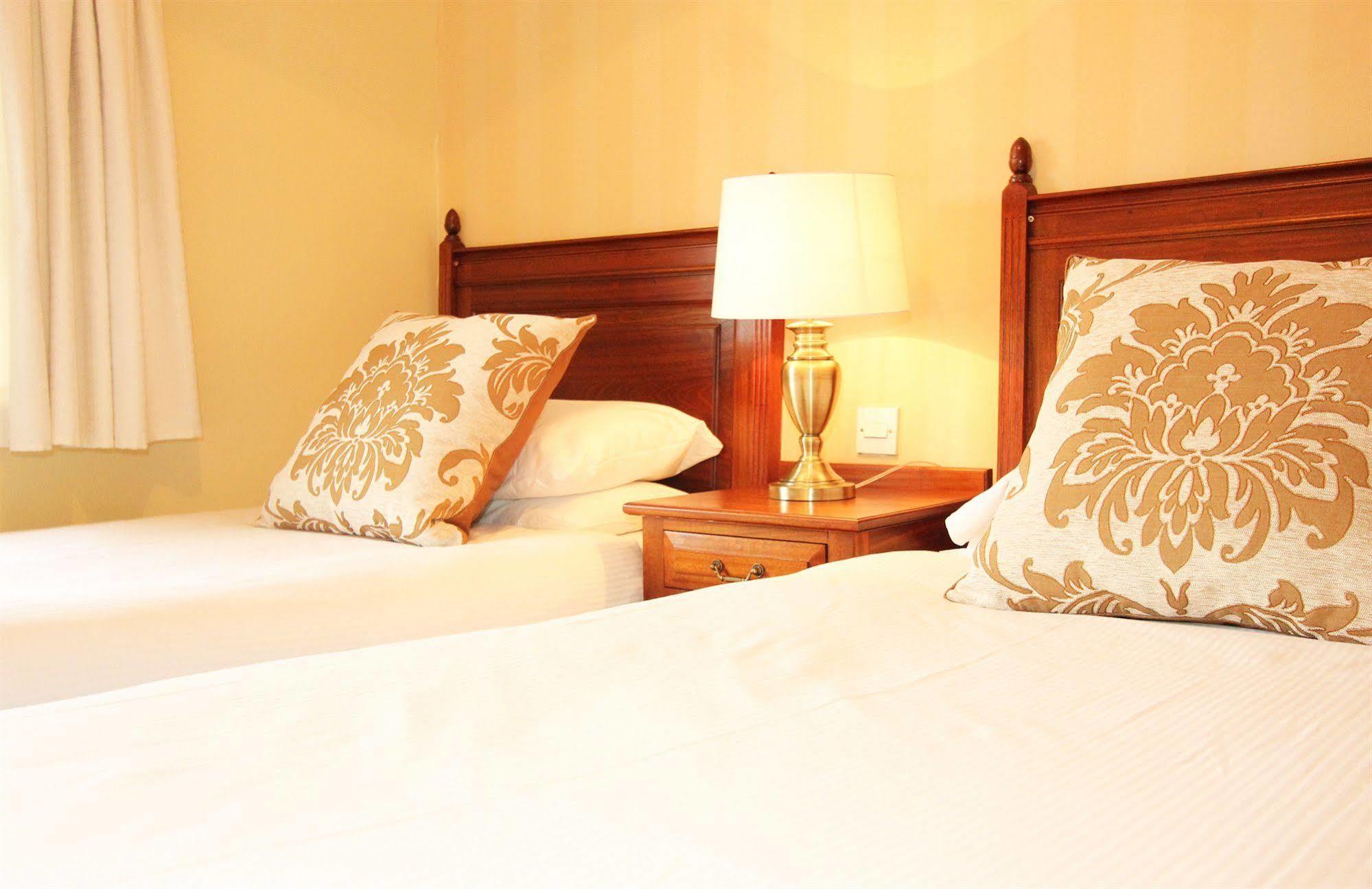 Latchfords Self Catering Apartments Дублин Экстерьер фото